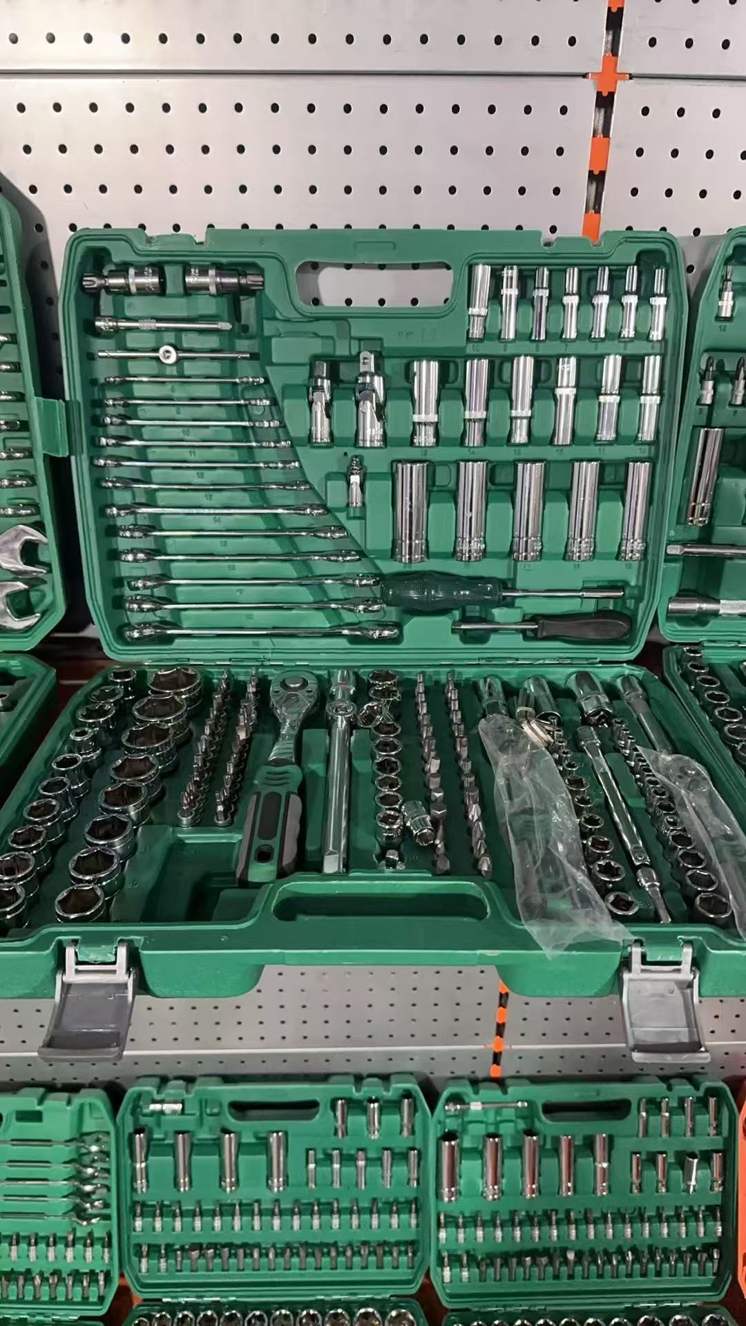 216ピースDIY自動車修理ツールキット、ハンドパワーソース - Power Tools Kits のレビューと価格